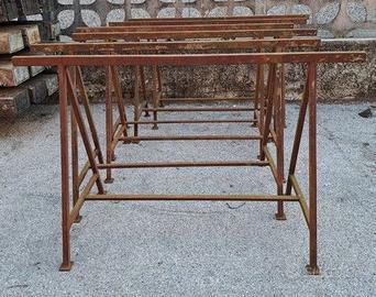 CAVALLETTI DI FERRO