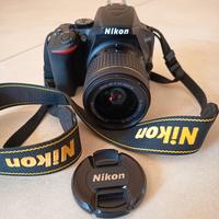 Macchina fotografica NIKON D3500 + kit e accessori