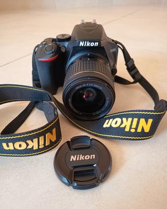 Macchina fotografica NIKON D3500 + kit e accessori