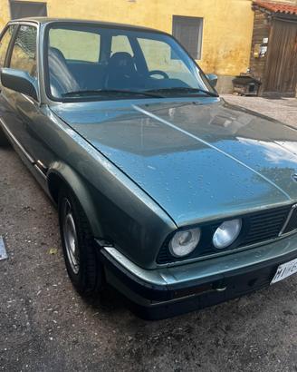 BMW E30 318i coupe