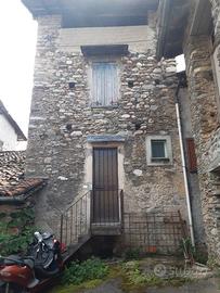 Vecchia casa centro storico da ristrutturare