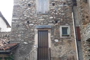 Vecchia casa centro storico da ristrutturare