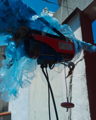 paranco elettrico montacarichi