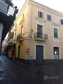 Aversa centro locale commerciale open space