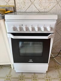 Cucina a gas Indesit 4 fuochi