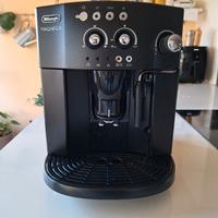 macchina per il caffè delonghi magnifica