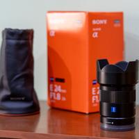 Zeiss SEL24F18Z 24mm f1.8 aps-c