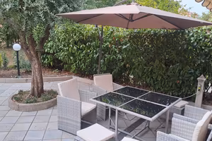 Camera in villetta con giardino Modena