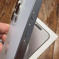 iPhone 15 pro bianca