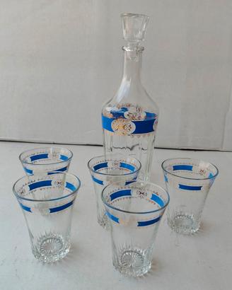 Set liquore bottiglia e bicchierini