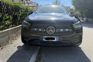 Mercedes GLA 200D premium amg line