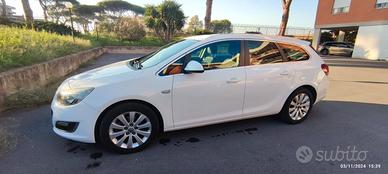 OPEL Astra 4ª serie - 2014