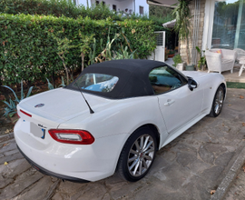 Fiat 124 Spider