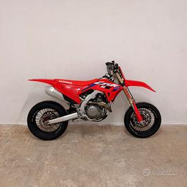 Honda CRF 450 targato