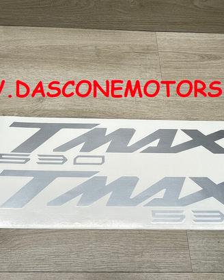 coppia adesivi scudo tmax 530 ARGENTO