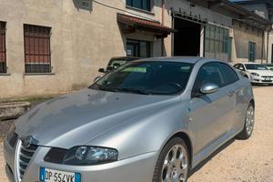 Alfa Romeo GT 1.9 JTDM 16V Sport