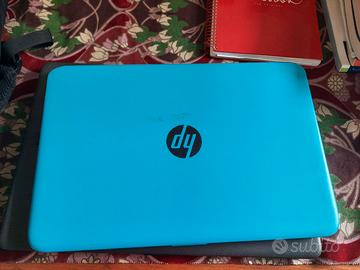 Pc portatile HP, colore azzurro, tasti bianchi