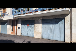 Garage 30 mq zona Tivioli Tremestieri