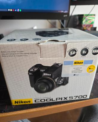 Nikon coolpix 5700