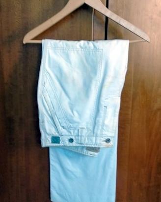 Pantaloni di marca