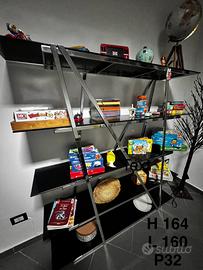 Libreria in acciaio e cristallo scuro