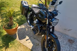 moto guzzi v7 stone