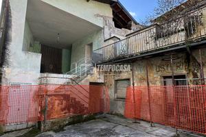 TERRACIELO CON GIARDINO !