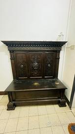 Antica cassapanca in legno