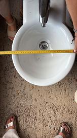 Sanitari bagno completi di rubinetteria