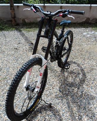 Mountain bike freeride tg.m Kona Stinky