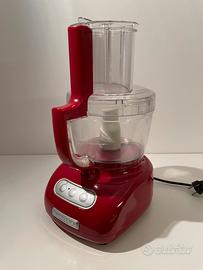 Robot da cucina KitchenAid rosso con accessori