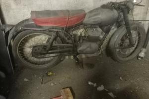 Parilla 125