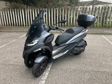 Piaggio MP3 530 exclusive