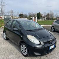 Toyota Yaris 1.0 5 porte