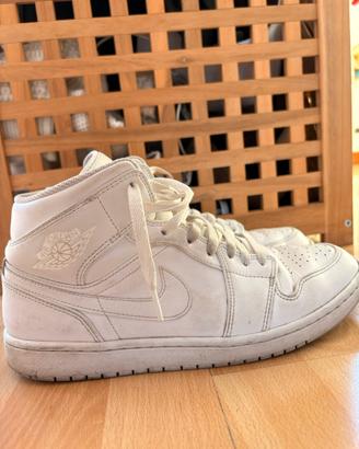 Jordan 1 mid