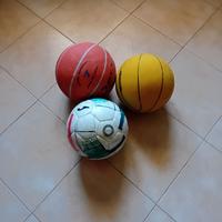 LOTTO 3 PALLONI CALCIO BASKET USATI BUONO STATO