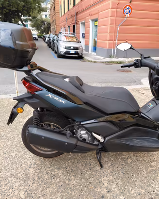 Yamaha x max 300 tech max luglio 24