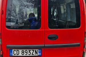 Furgoncino opel combo