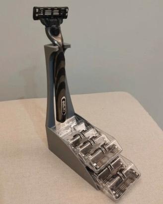 Porta Rasoio e 2 set Lamette Gillette PLA Grigio
