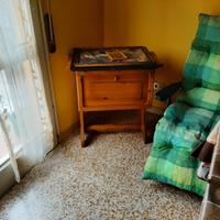 Mobiletto rustico in legno massello