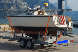 First 18 (6m circa) + carrello + motore