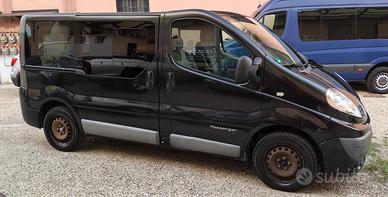 Renault Trafic 2.0 dCi/115 Aut 5 posti-autocarro