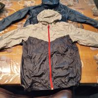 2 Giubbotti impermiabili tipo KWay 12/14 anni