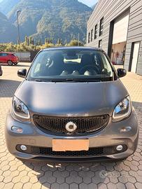 smart fourfour