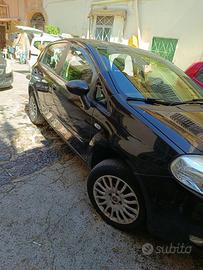 Grande Punto 2009 nera METANO