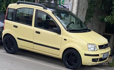 Fiat panda a gas,tutto a nuovo, tettuccio apribile
