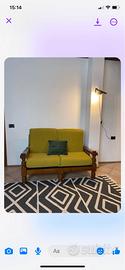 Divano due posti vintage in legno