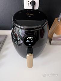 Friggitrice ad Aria Ardes super compatta