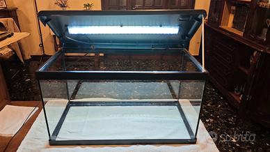 Acquario 54 litri con led