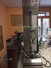 Distillatore e bilancia